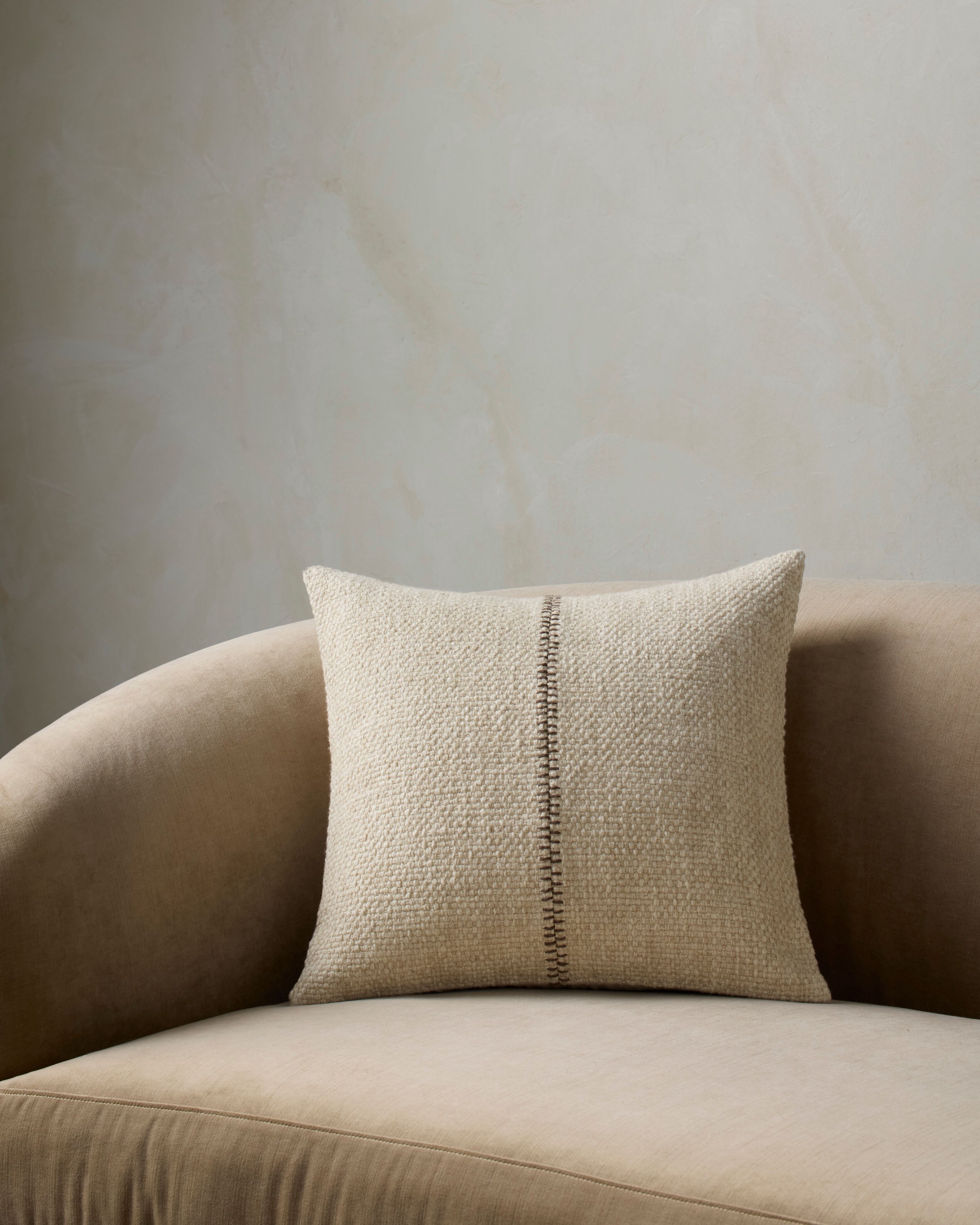 Elspeth Pillow | Joon Loloi