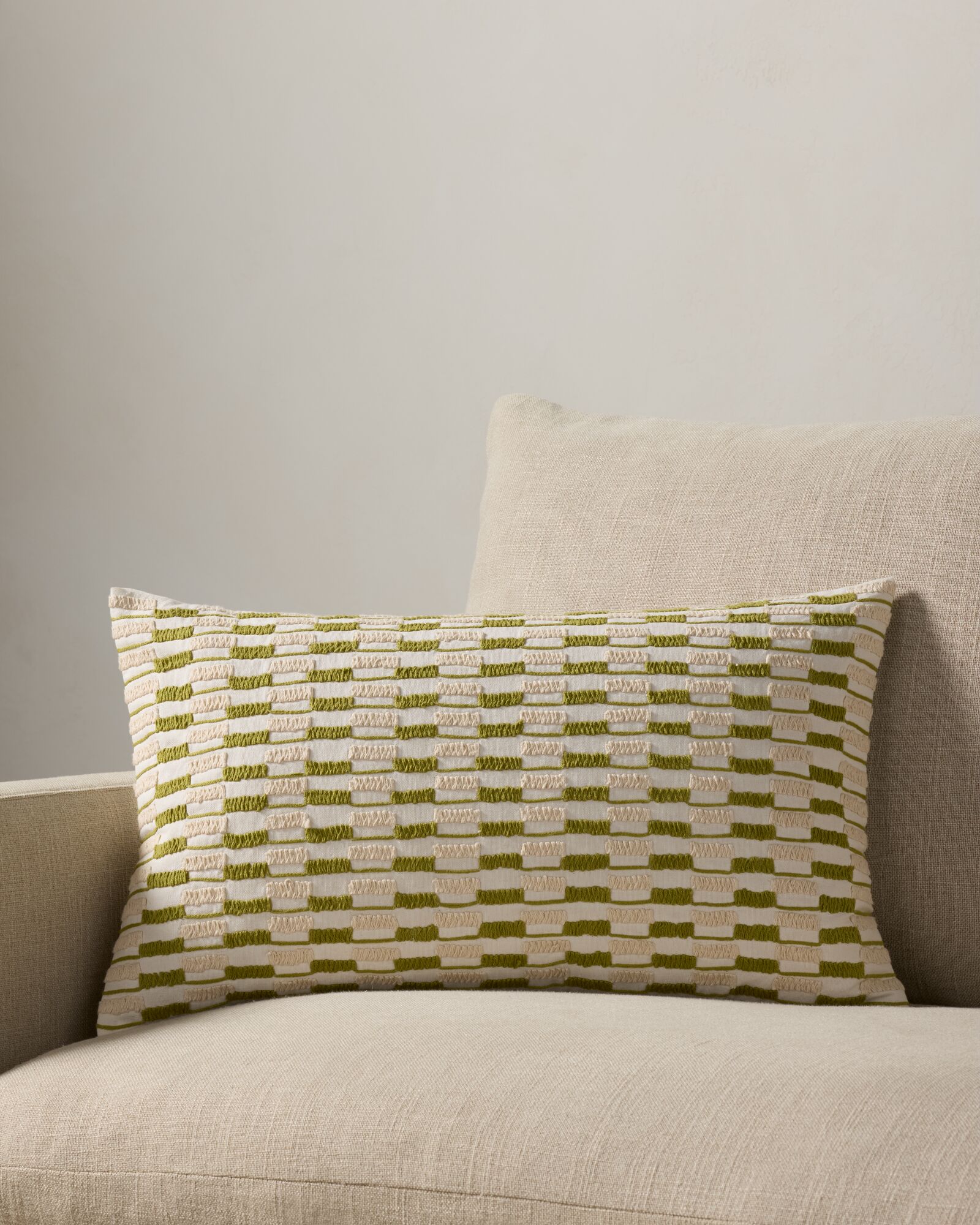 Frieda Pillow | Joon Loloi