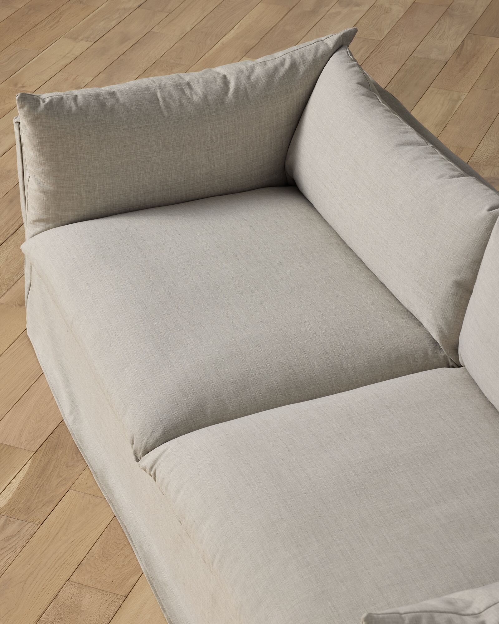 Harlan Slipcover Sofa | Joon Loloi