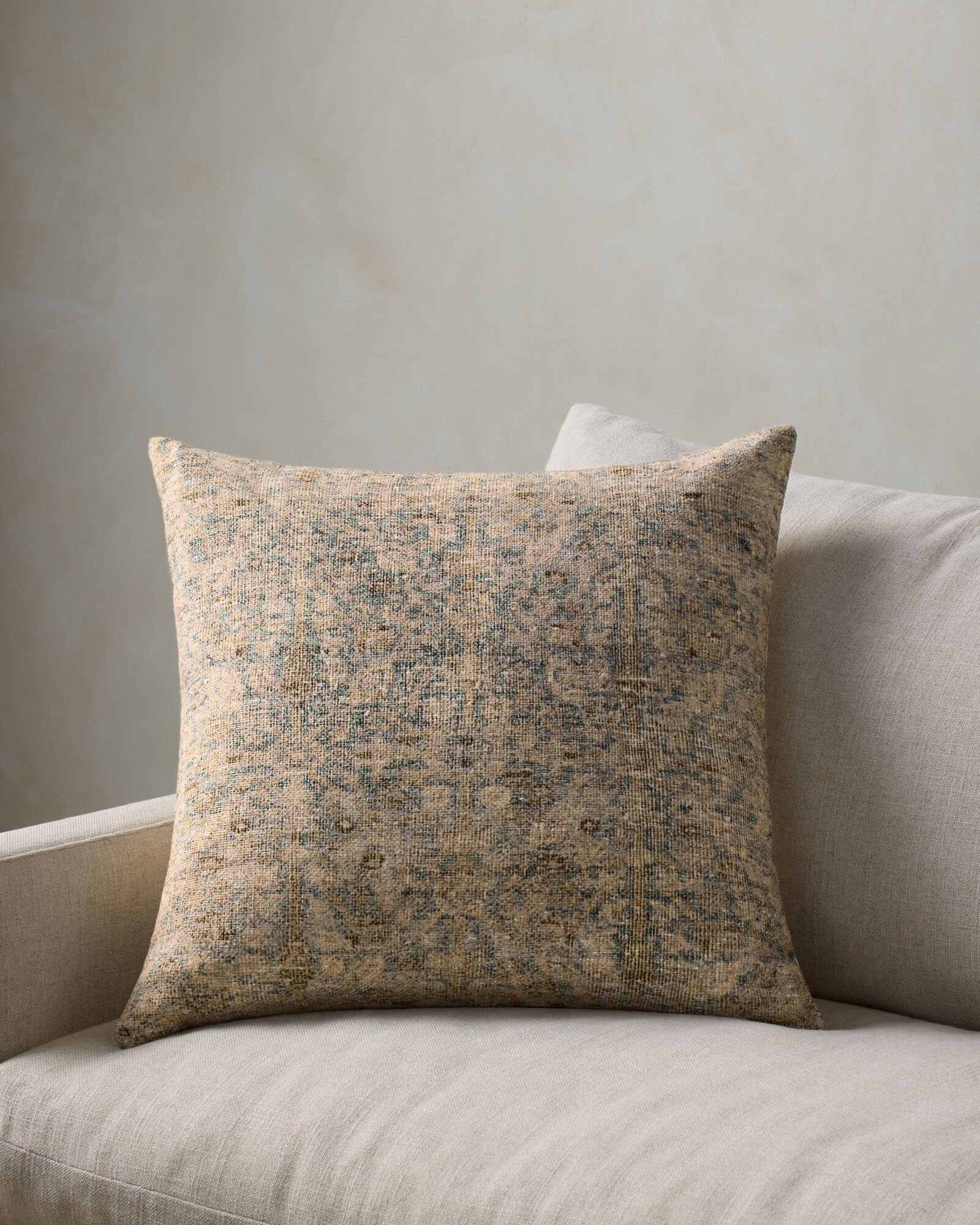 Jemsa Pillow | Joon Loloi