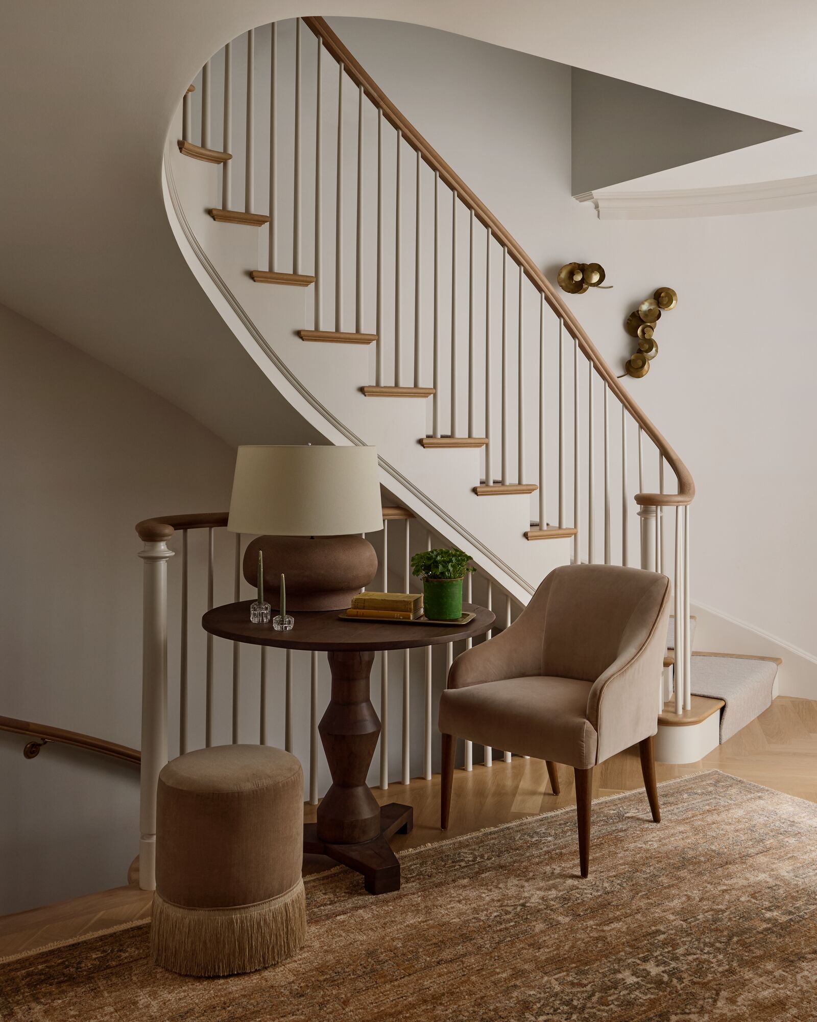 Vivi Stool | Joon Loloi