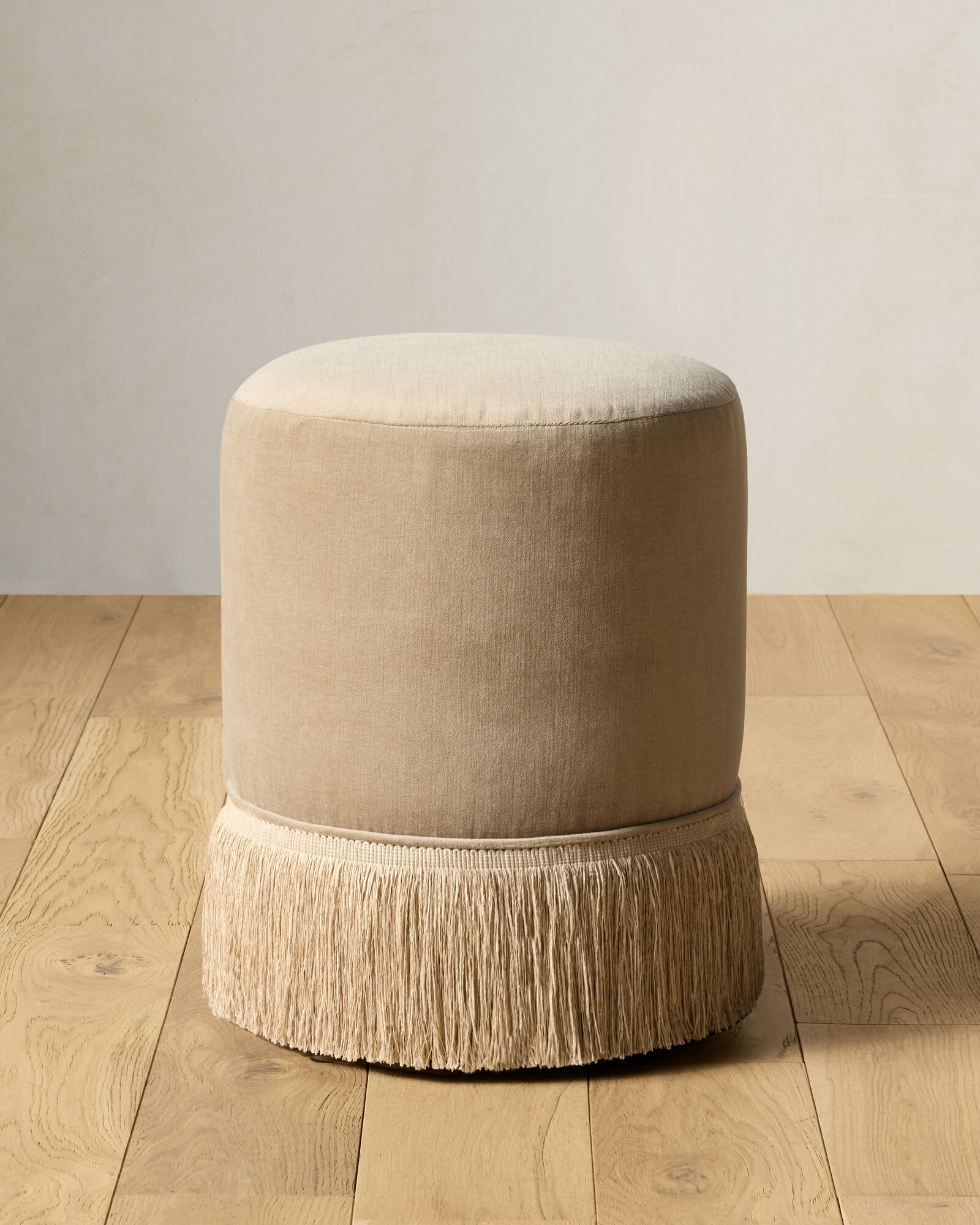 Vivi Stool | Joon Loloi
